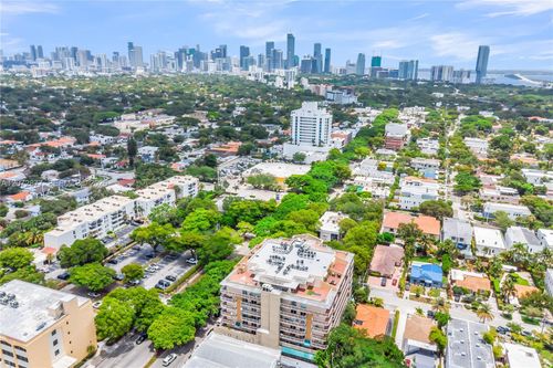 ph-9-1650 Coral Way, Coral Gables, FL, 33145-2859 | Card Image