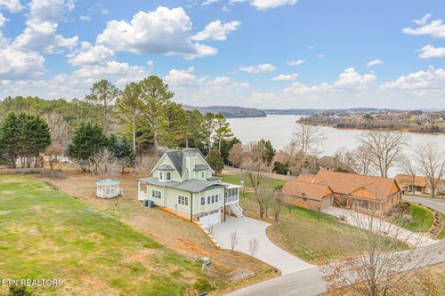309 Southshore Dr, Greenback, TN, 37742-2301 | Card Image
