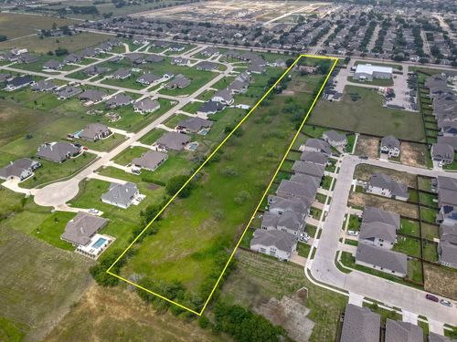 16777 John Wiley Rd, Justin, TX, 76247-7043 | Card Image