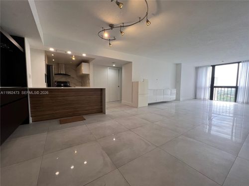 2310-2333 Brickell Ave, Miami, FL, 33129-2416 | Card Image