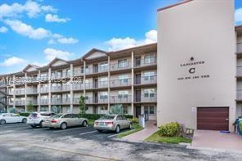 apt-106c-100 Sw 130th Ter, Pembroke Pines, FL, 33027-4019 | Card Image