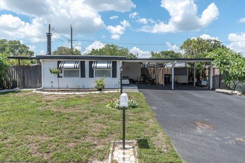3227 48th Ave N, St Petersburg, FL, 33714-3013 | Card Image
