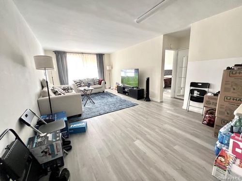 apt-4b-222 Braddock Ave, Queens Village, NY, 11428-1400 | Card Image