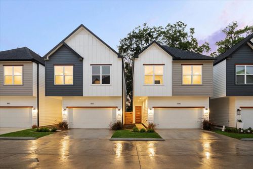 1826 W Tidwell Rd, Houston, TX, 77091-5400 | Card Image