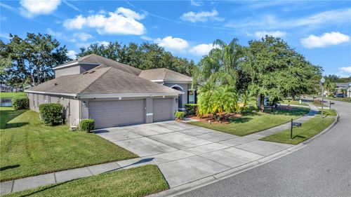 2288 Holly Pine Cir, Orlando, FL, 32820-2275 | Card Image