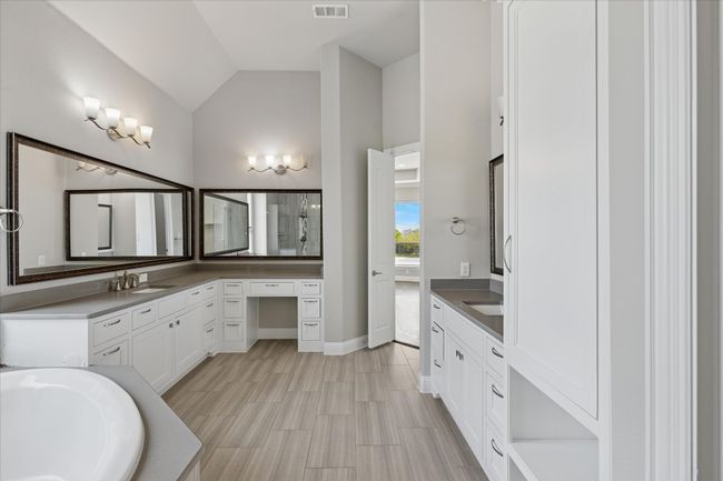 Also, has separate vanities and make up area | Image 22