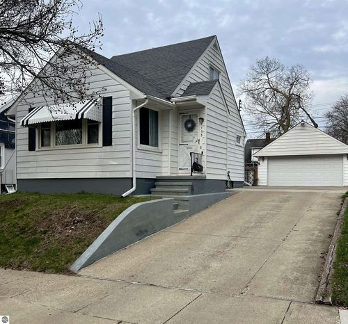 1735 Pattengill Avenue, Lansing, MI, 48910 | Card Image