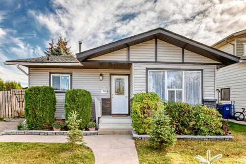 35 Ray Ave, Red Deer, AB, T4P3B9 | Card Image