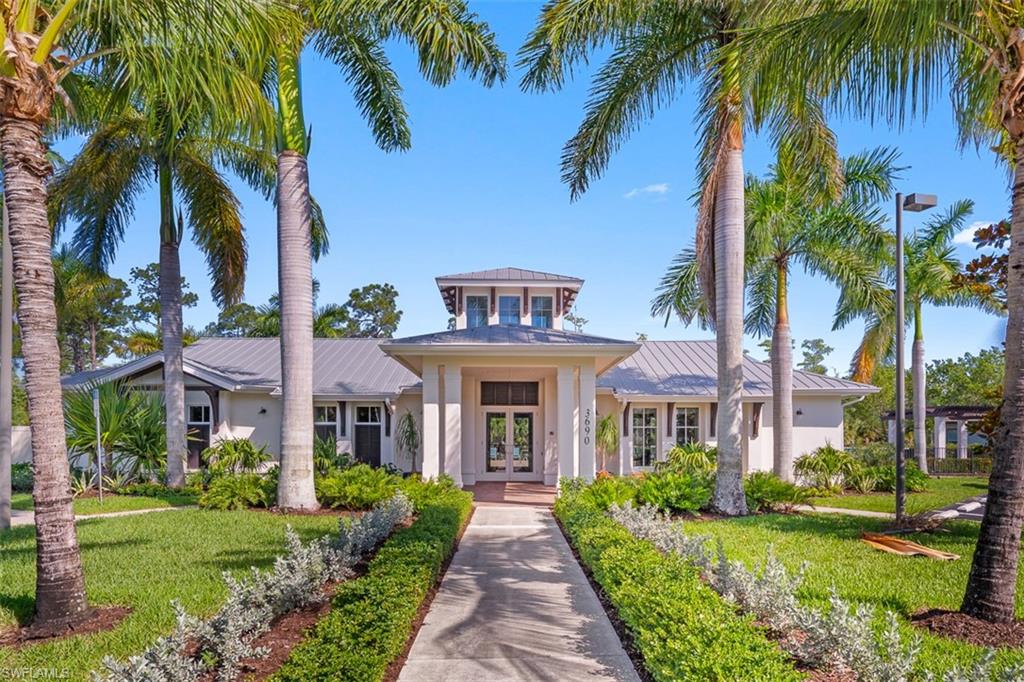 Residential in NAPLES 5
