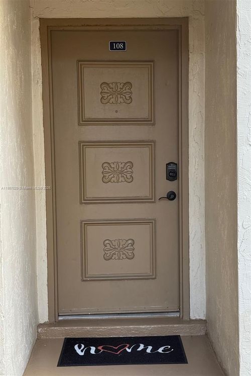 f2-108-7765 Sw 86 Street, Miami, FL, 33145 | Card Image