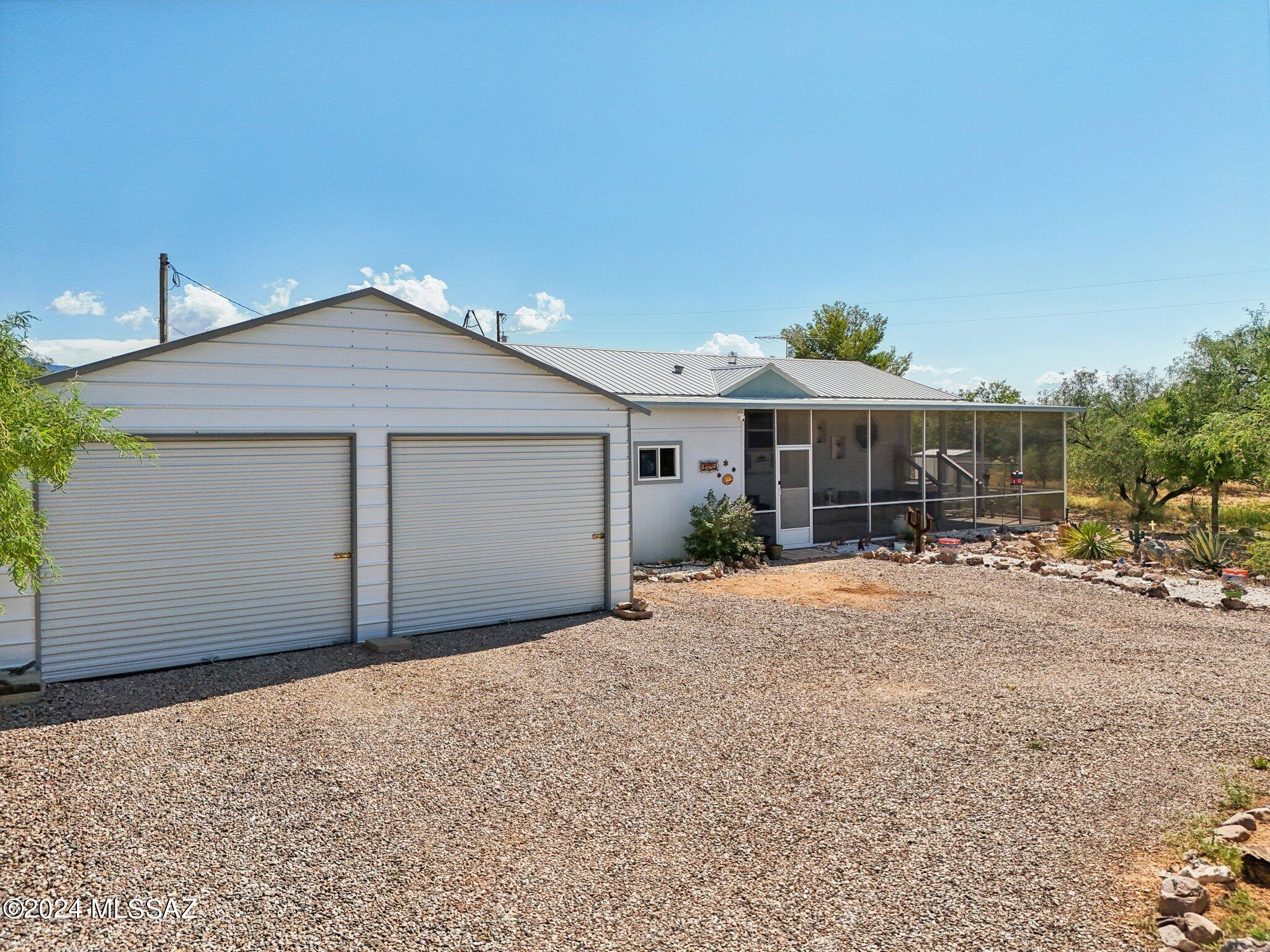Columbine Ln, Benson, AZ 85602