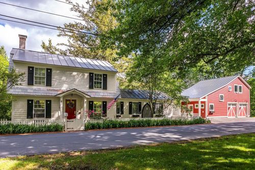 11 College Hill Rd, Woodstock, VT, 05091-1240 | Card Image