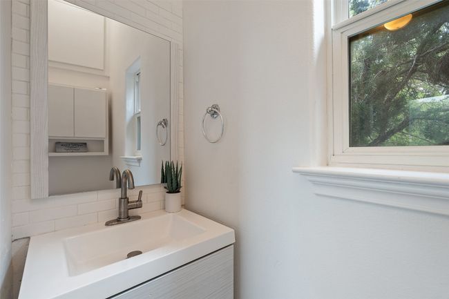 5312 Scenic View Dr, House other with 2 bedrooms, 3 bathrooms and 2 parking in Austin TX | Image 15