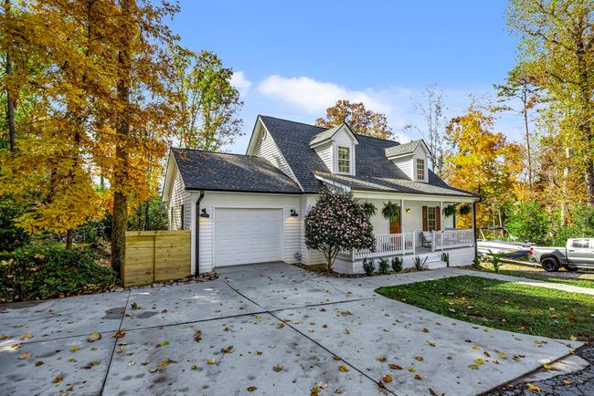 12010 W Camelia Ln, House other with 4 bedrooms, 3 bathrooms and null parking in Seneca SC | Image 38