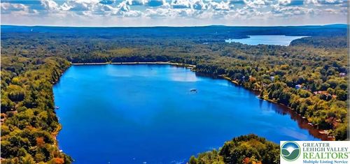 826 Laurel Rd, Pocono Summit, PA, 18346 | Card Image