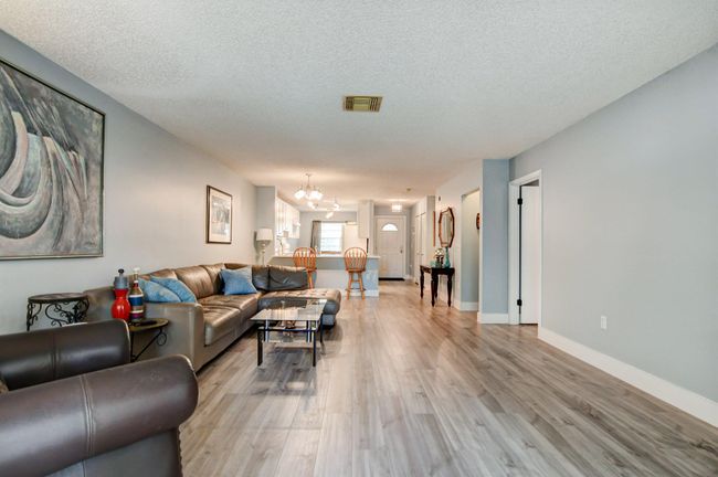 D - 48 Stratford Ln W, Condo with 2 bedrooms, 2 bathrooms and null parking in Boynton Beach FL | Image 16