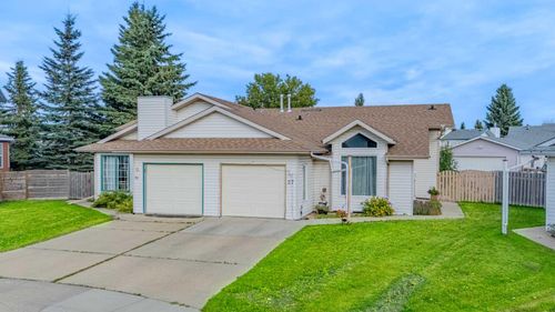 27 Escott Close, Red Deer, AB, T4R2J9 | Card Image