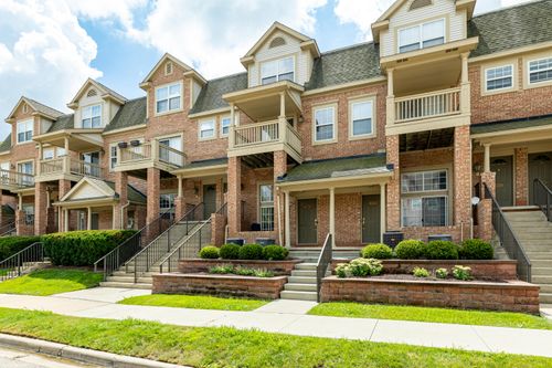 2846 Barclay Way, Ann Arbor, MI, 48105-9461 | Card Image