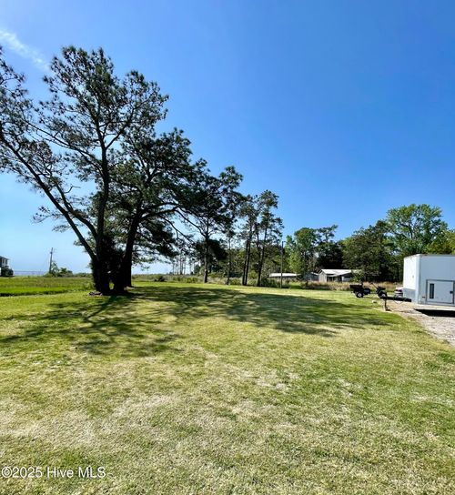 3c-326 Woodstock Rd, Belhaven, NC, 27810-9125 | Card Image