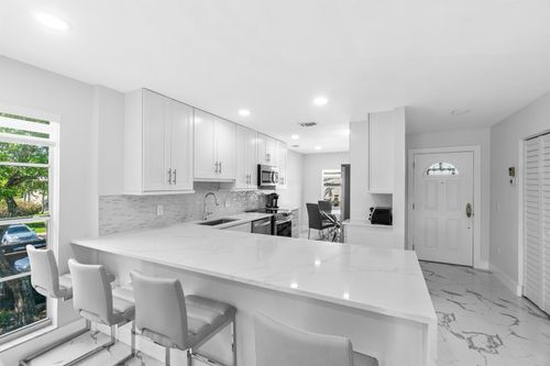 apt-d-6 Stratford Dr E, Boynton Beach, FL, 33436-6395 | Card Image