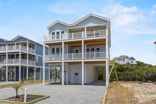24 Porpoise Pl, N Topsail Beach, NC, 28460-9599 | Card Image
