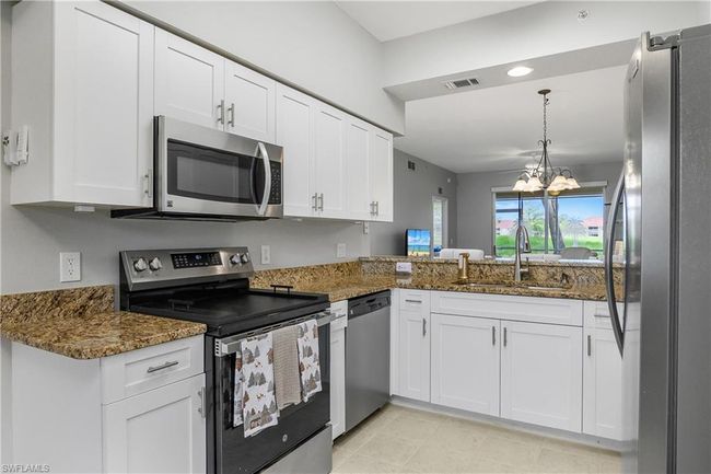 APT-3115 - 2700 Cypress Trace Cir, Condo with 2 bedrooms, 2 bathrooms and 1 parking in NAPLES FL | Image 10