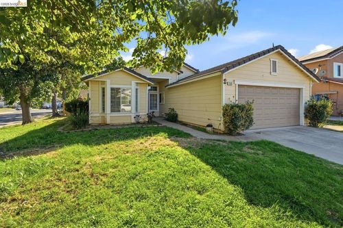 2008 Gordon Verner Cir, Stockton, CA, 95206-6117 | Card Image