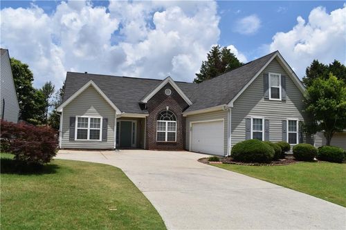 910 Grace Dr, Lawrenceville, GA, 30043-2235 | Card Image