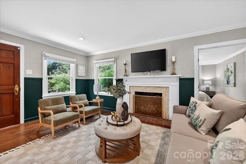 2034 Lanier Ave, Charlotte, NC, 28205-7433 | Card Image