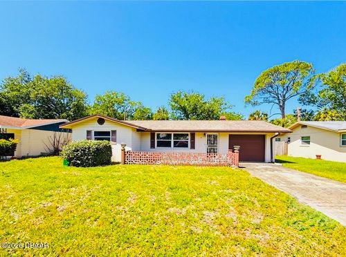 1504 Wildrose Ln, Daytona Beach, FL, 32117-1848 | Card Image