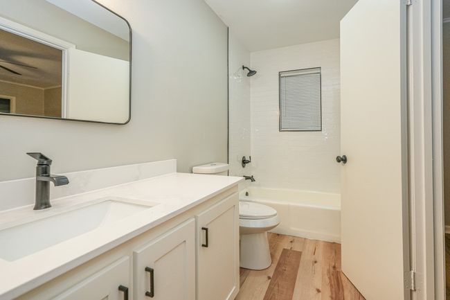 484 Us Highway 259 N, House other with 3 bedrooms, 3 bathrooms and null parking in De Kalb TX | Image 19