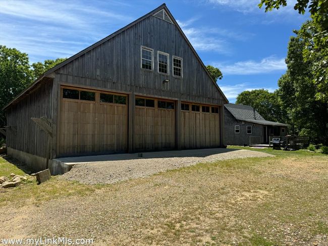 9 Moshup Trl, House other with 2 bedrooms, 2 bathrooms and null parking in Aquinnah MA | Image 4