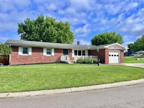 220 Terrence Dr, Bellefontaine, OH, 43311-2728 | Card Image