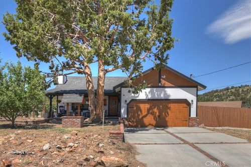 1170 Crestwood Dr, Big Bear City, CA, 92314-9081 | Card Image