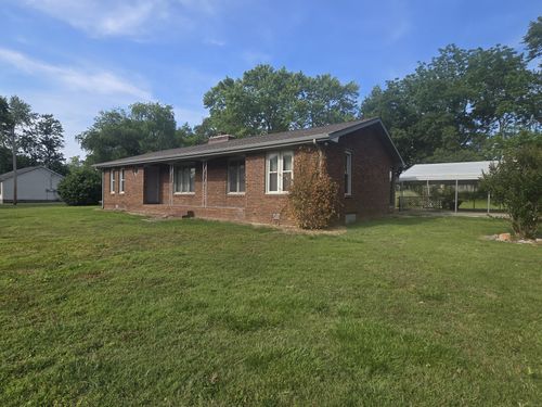 2126 Nunley St, Greenbrier, TN, 37073-5637 | Card Image