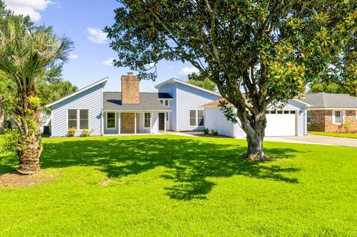 802 Plantation Dr, Surfside Beach, SC, 29575-5106 | Card Image