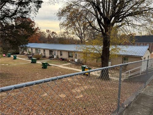 107 Bryan St, Stoneville, NC, 27048-8667 | Card Image