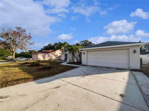 7010 Summit Cir, WINTER HAVEN, FL, 33884-2767 | Card Image