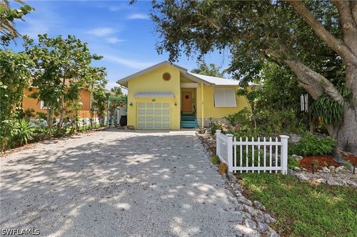224 Benson St, NAPLES, FL, 34113-8540 | Card Image