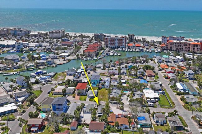 13123 4 Th St E, House other with 2 bedrooms, 1 bathrooms and null parking in Madeira Beach FL | Image 14