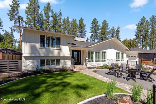 10101 N Pines Rd, Hayden Lake, ID, 83835-9560 | Card Image