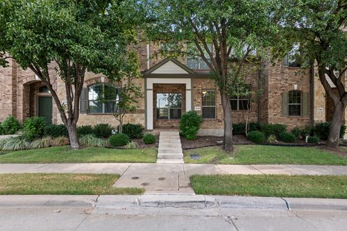8744 Iron Horse Dr, Irving, TX, 75063-3929 | Card Image