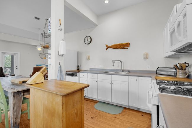 293 Se 221st St, House other with 2 bedrooms, 2 bathrooms and null parking in Suwannee FL | Image 20