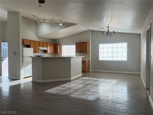 2708 Ganzo St, Las Vegas, NV, 89108-4099 | Card Image