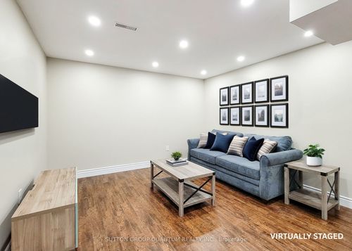 lower-320 Leiterman Dr, Milton, ON, L9T8E7 | Card Image