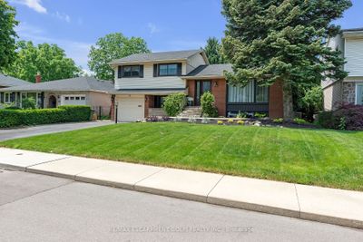 20 Geneva Dr, House other with 3 bedrooms, 3 bathrooms and 5 parking in Hamilton ON | Image 2