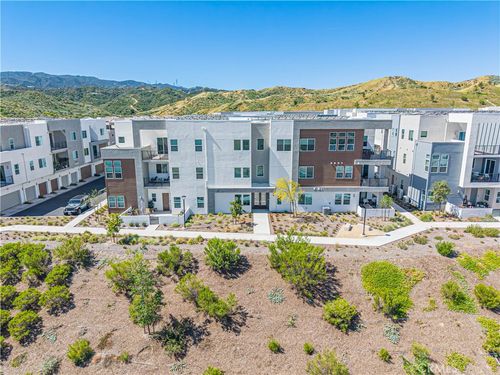 203-27212 Diamond Peak Ln, Valencia, CA, 91381 | Card Image