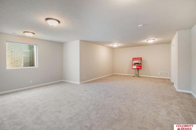 8207 N 175 Th Ave, House other with 3 bedrooms, 2 bathrooms and 3 parking in Bennington NE | Image 14