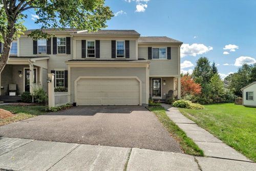 11 Cardinal Ln, Essex, VT, 05452-2271 | Card Image