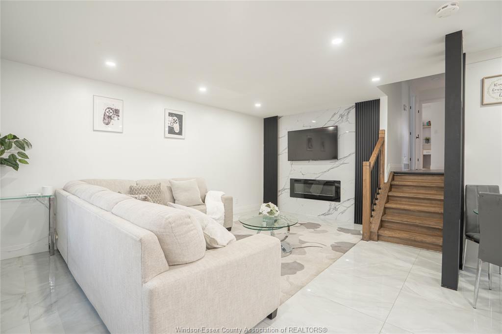Residential in Windsor 5